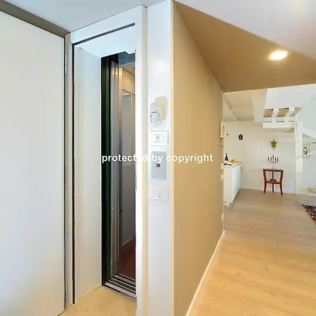 Lux Penthouse Museumstrasse アパート