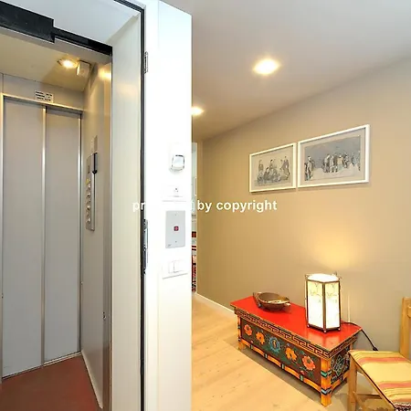 Апартаменти Lux Penthouse Museumstrasse